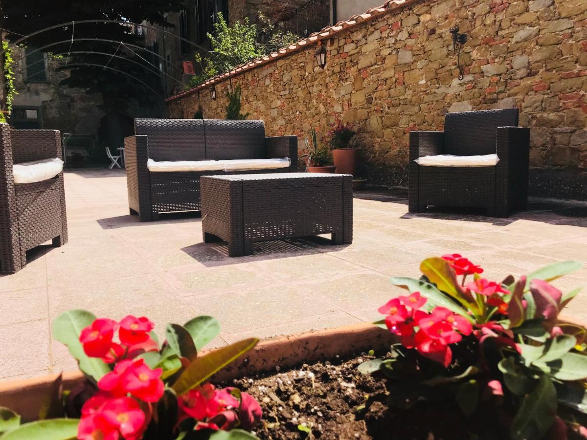 Suite Romantica Con Giardino In Dimora Storica - Camera E Appartamento - B&B Palazzo Robicci Castiglion Fiorentino Exterior foto